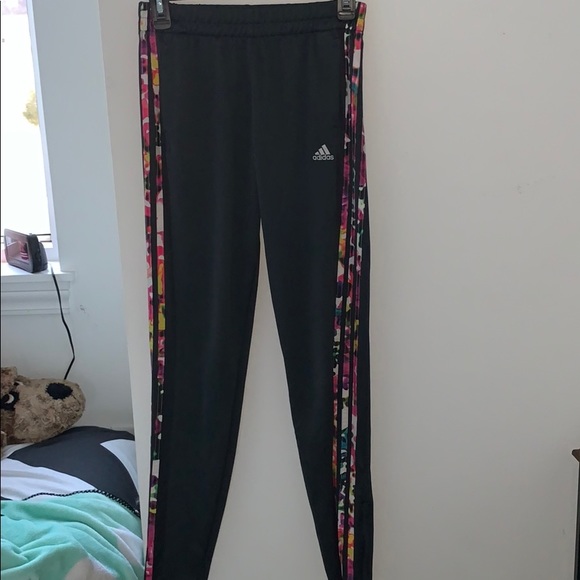 Adidas joggers - Picture 1 of 1
